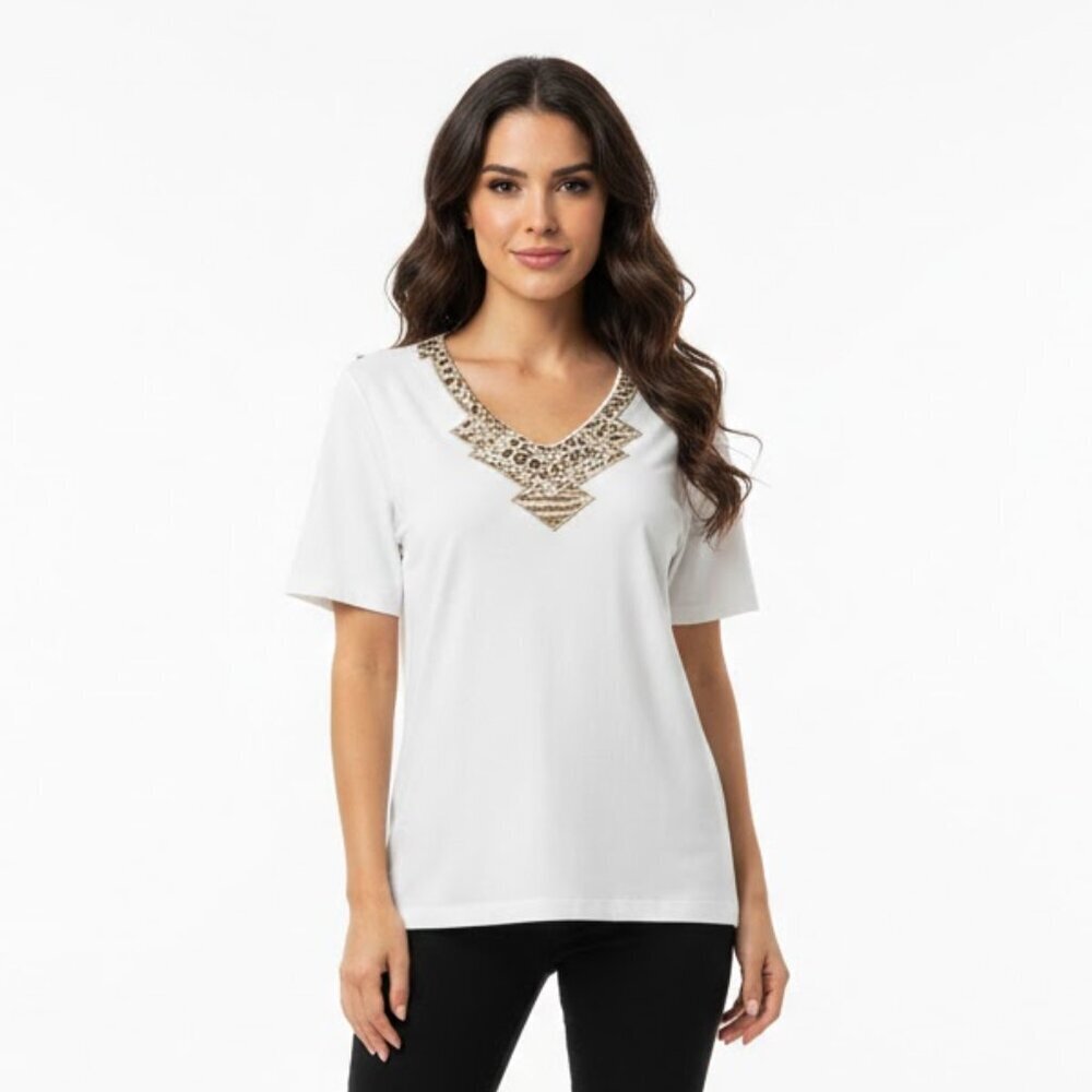 Ivory T-Shirt with Leopard Collar